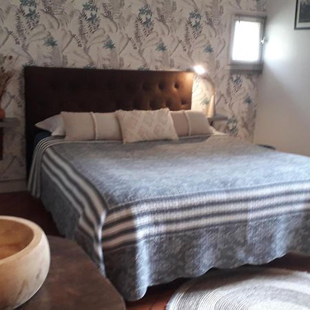 לה מאנש Logis Louisblanc, Muraille Romaine, Lit Queen-Size, Centre Ville מראה חיצוני תמונה